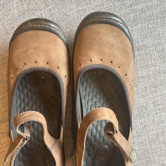 Woman’s PRIVO leather wedge anti slip all terrain shoes. Velcro. Size 9.5 - Picture 9 of 11